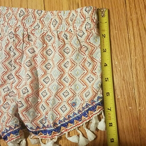 5/$25 Me to We Tassle Shorts - Picture 8 of 8